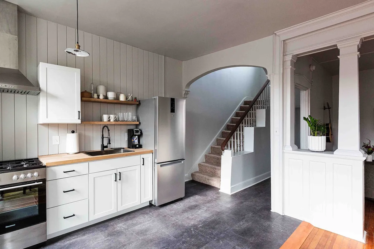 Modern kitchen at the Greenhouse on Walnut